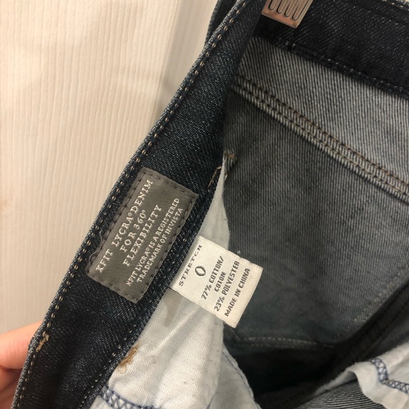 Abercrombie and Fitch stretch jeans size 0. - Picture 6 of 7